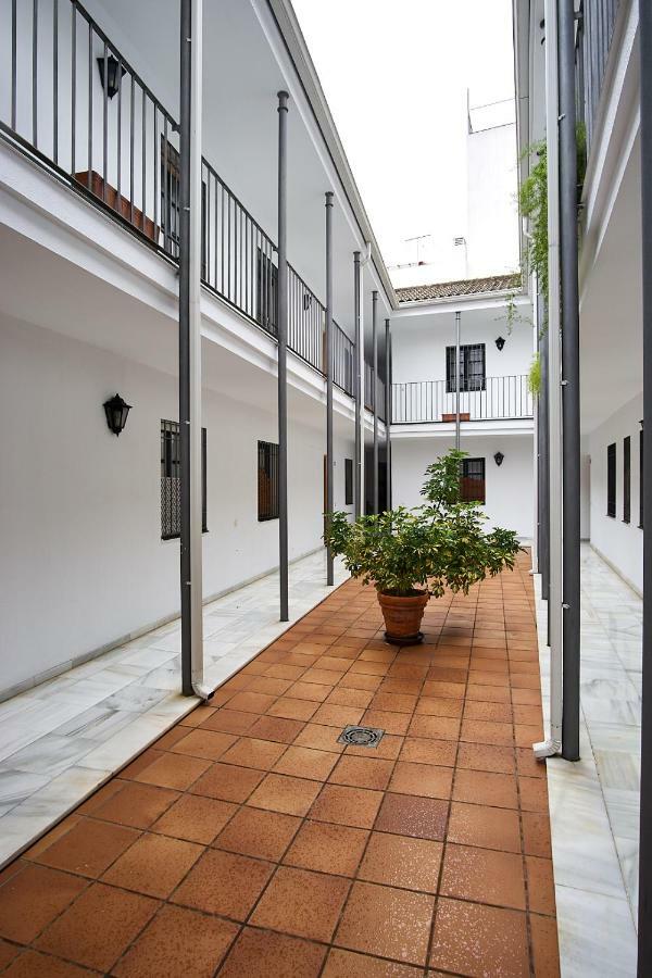 塞维利亚Monsalves Courtyard By Valcambre公寓 外观 照片